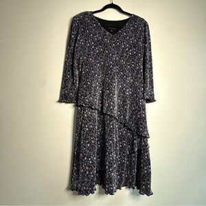 Connected Apparel Chic Black, Gray and White  V-Neck, Long Sleeve Dress. Sz 10